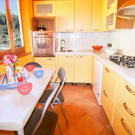 Apartment Calogna Sleeps 6